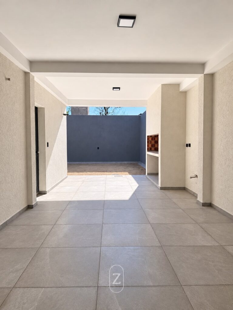 Hermosa casa a estrenar en Banda Norte