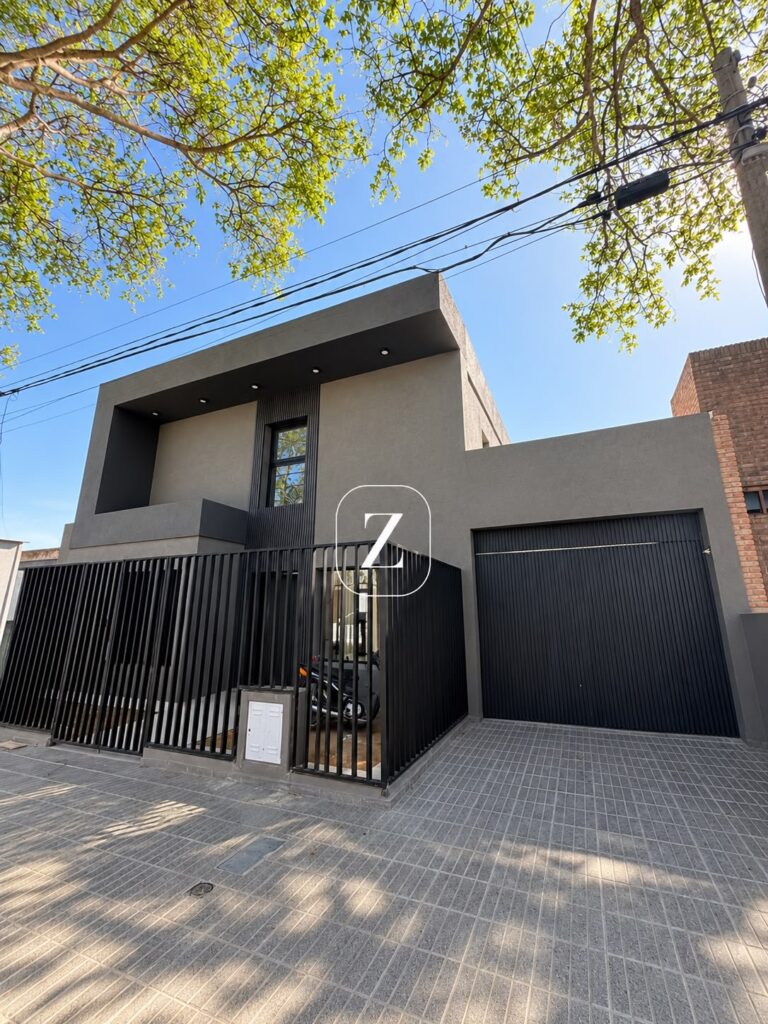 Hermosa casa a estrenar en Banda Norte