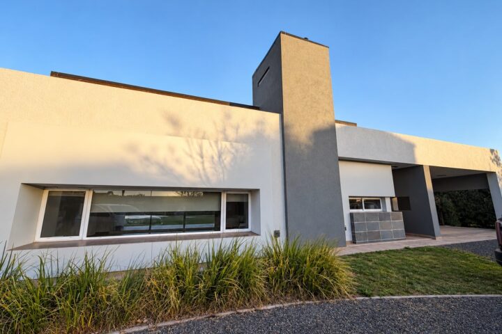 Casa en alquiler | Barrio cerrado Los Quebrachos